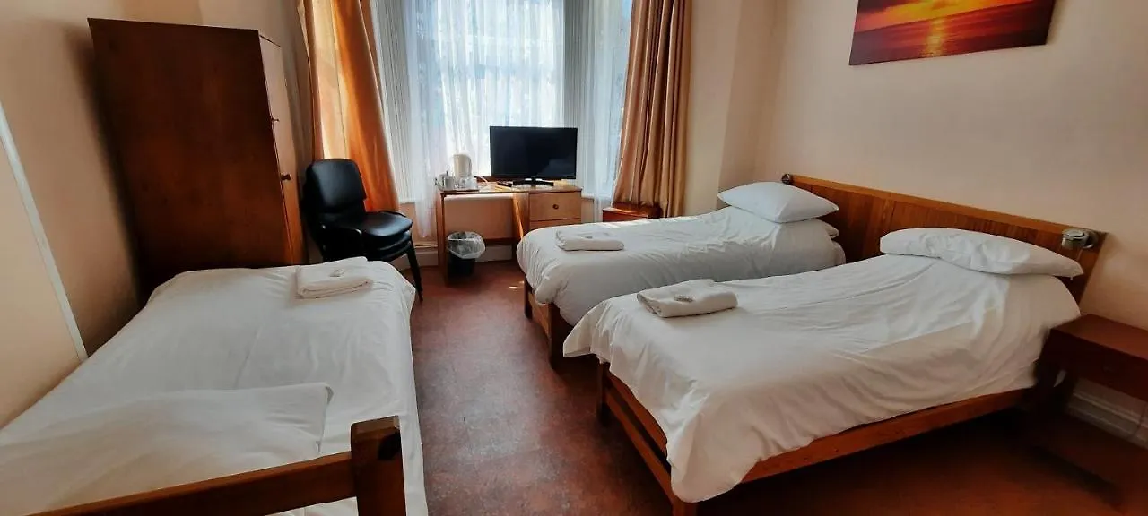 *** Bed & Breakfast Dolphins Hotel Bournemouth United Kingdom